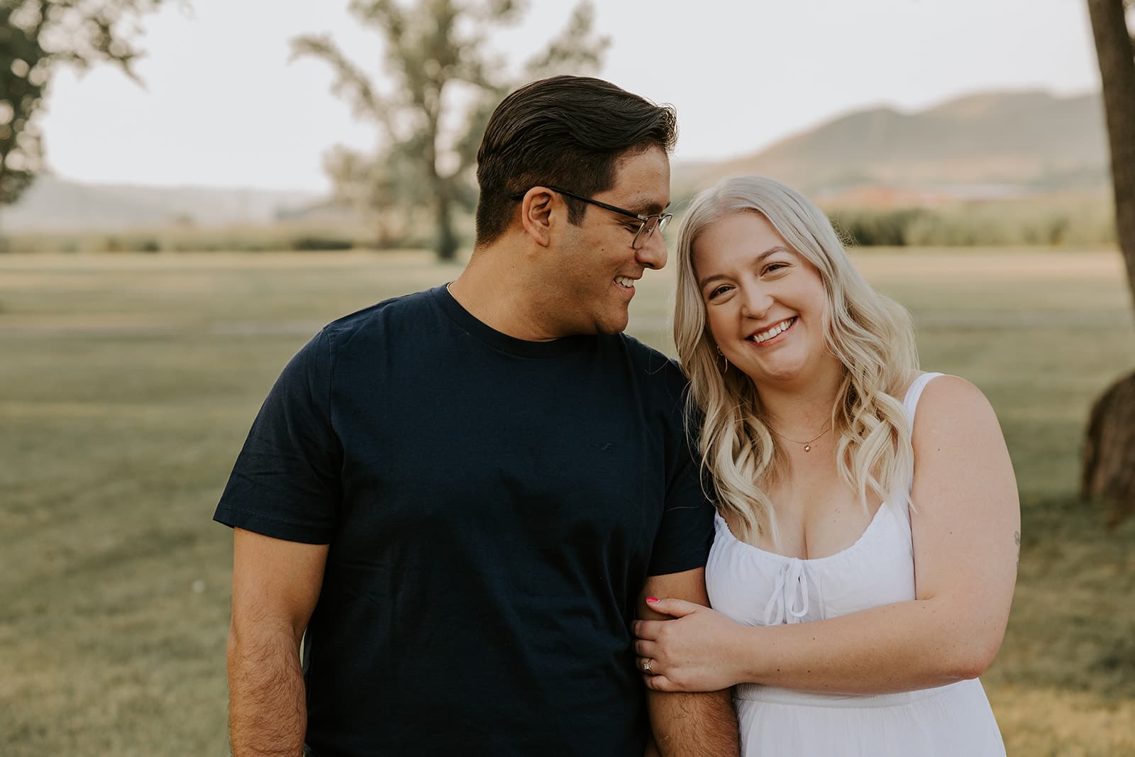 Wedding Photo q38y6qlyzqe2ggnwmdyb